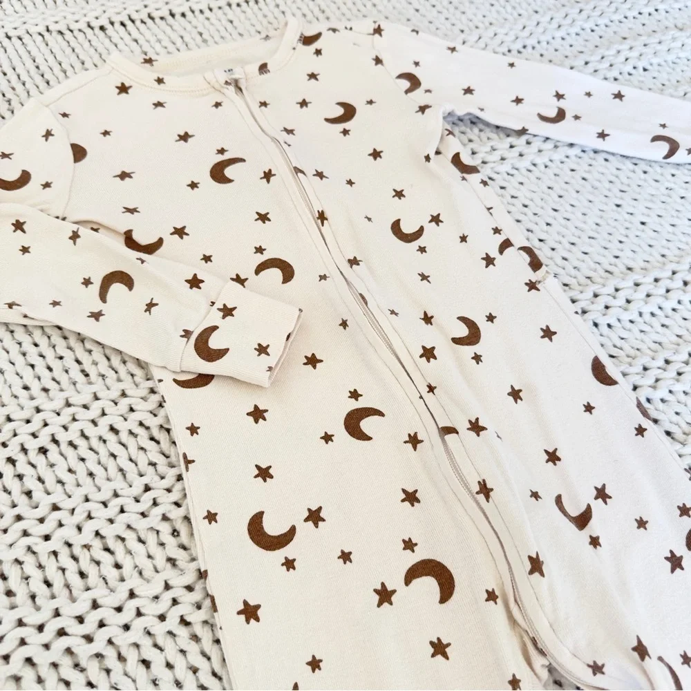 Old Navy Moon and Stars Onesie Unisex Pajama Toddler 3T